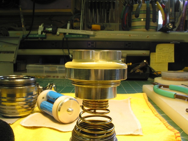 Reflector Bezel & Heat Sink